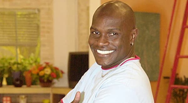 Jacaré ficou bastante abalado com o fim da Turma do Didi e foi aos prantos na Globo (Foto: Reprodução) Jacaré ficou bastante abalado com o fim da Turma do Didi e foi aos prantos na Globo (Foto: Reprodução)
