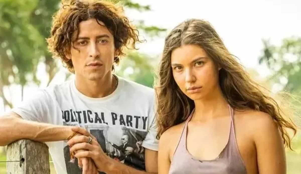 Jove (Jesuíta Barbosa) e Juma (Alanis Guillen) Jove (Jesuíta Barbosa) e Juma (Alanis Guillen)