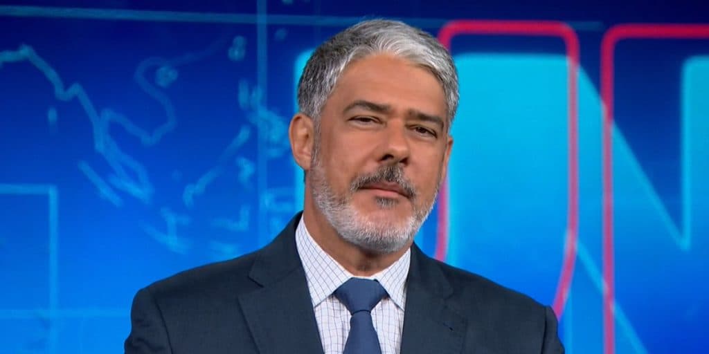 Ex-âncora do Jornal Nacional expôs o que William Bonner fez com a equipe na Globo: "Faz todas"