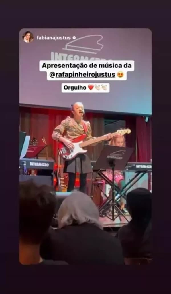 Rafaella Justus em apresentação musical (Foto: Reprodução/Instagram) Rafaella Justus em apresentação musical (Foto: Reprodução/Instagram)