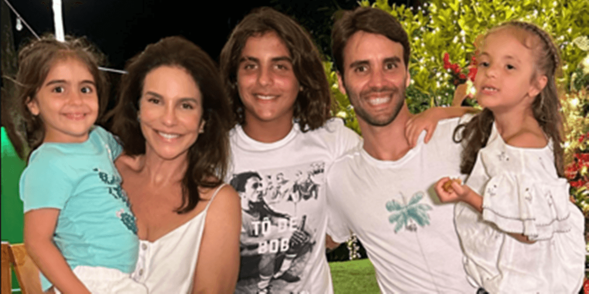 Ivete Sangalo ao lado do marido e filhos (Foto: Reprodução) 