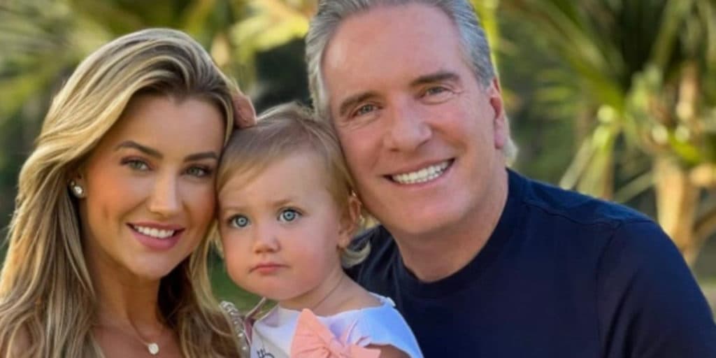 Esposa de Roberto Justus falou sobre mudança na criação da filha e troca de babá: "Se preparem''