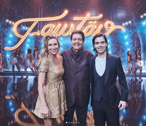 Anne Lottermann expõe mensagem impactante ao entregar o que passou em 1 ano de Faustão na Band e recebe o carinho dos seus fãs - Foto Reprodução Instagram Anne Lottermann expõe mensagem impactante ao entregar o que passou em 1 ano de Faustão na Band e recebe o carinho dos seus fãs - Foto Reprodução Instagram