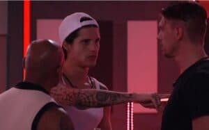 Gabriel tenta fazer novas alianças no BBB23 (Foto: reprodução / Globoplay) Gabriel tenta fazer novas alianças no BBB23 (Foto: reprodução / Globoplay)