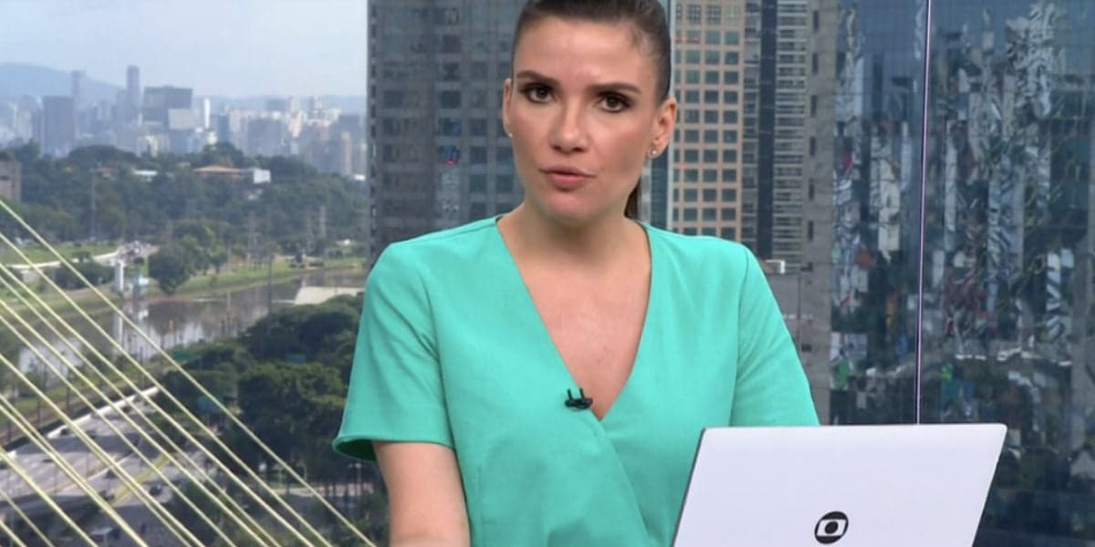 Sabina Simonato gagueja ao vivo (Foto: Globo) Sabina Simonato gagueja ao vivo (Foto: Globo)