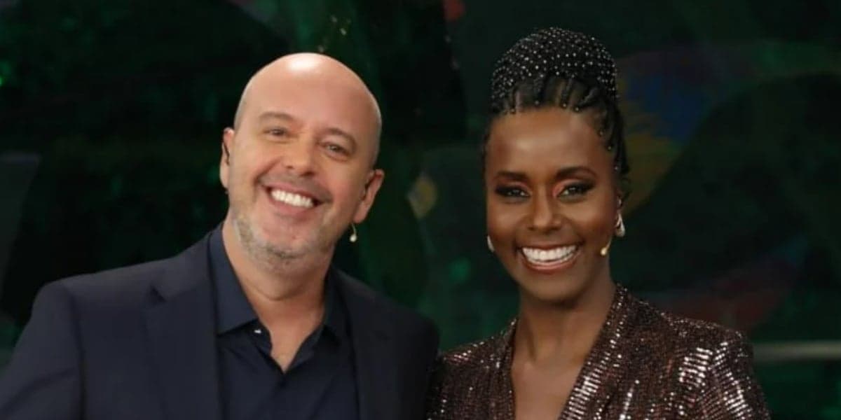 Maju Coutinho se confundiu durante cobertura do Carnaval 2023 ao lado de Alex Escobar (Foto: Reprodução/TV Globo) Maju Coutinho se confundiu durante cobertura do Carnaval 2023 ao lado de Alex Escobar (Foto: Reprodução/TV Globo)