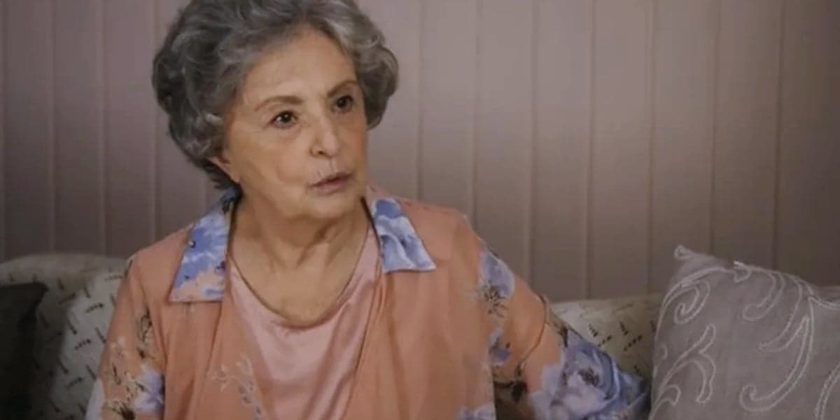 http://tvfoco.uai.com.br/wp-content/uploads/2015/05/Daniela-Mercury.jpg