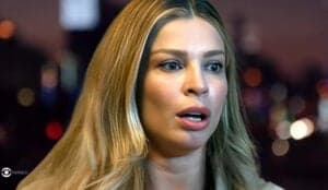 Bomba em Travessia - Débora foi assassinada e identidade de quem matou a mãe de Chiara vem à tona (Foto: Reprodução / Globo / Montagem TV Foco) Bomba em Travessia - Débora foi assassinada e identidade de quem matou a mãe de Chiara vem à tona (Foto: Reprodução / Globo / Montagem TV Foco)