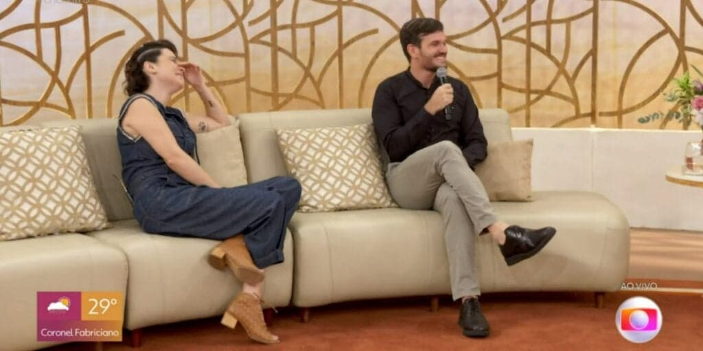 Encontro chama padre, Michelle Loreto tem esquecimento e afunda em constrangimento: "Eu tô chamando"