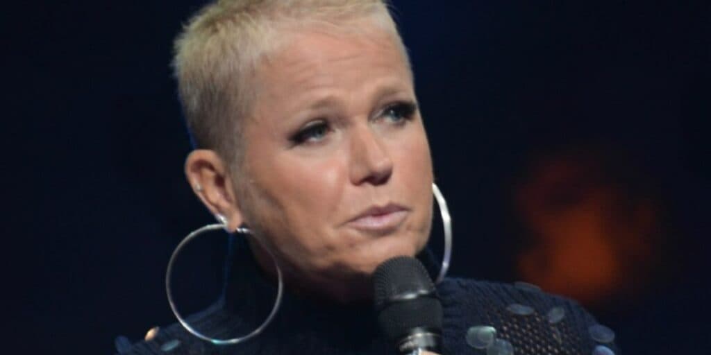Braço direito de Xuxa quer distância da apresentadora e expôs mágoa a Geraldo Luís: "Me feriu tanto"