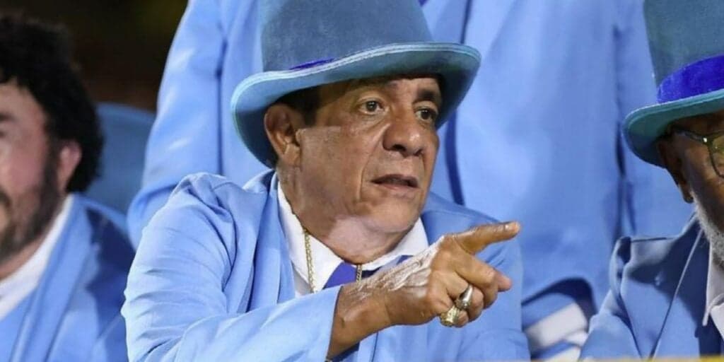 Zeca Pagodinho faz exigência proibida no carnaval minutos antes de entrar na Avenida: "Traz"