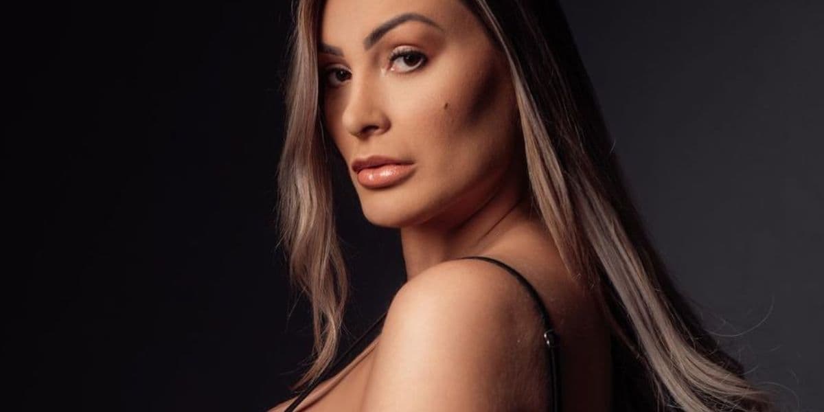 Durante entrevista no podcast Inteligência Ltda, Andressa Urach revelou detalhe de parte íntima de Cristiano Ronaldo e o que fizeram (Foto: Reprodução / Ana Zago e Maurício) Durante entrevista no podcast Inteligência Ltda, Andressa Urach revelou detalhe de parte íntima de Cristiano Ronaldo e o que fizeram (Foto: Reprodução / Ana Zago e Maurício)