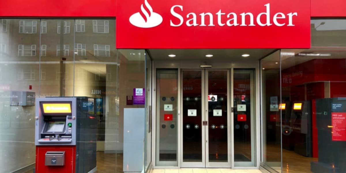Justiça penhora R$ 71 milhões em contas do Santander - Foto: Reprodução/Internet Justiça penhora R$ 71 milhões em contas do Santander - Foto: Reprodução/Internet