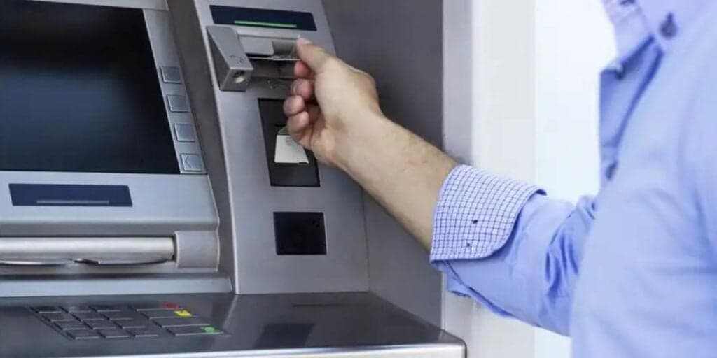 Péssima notícia acaba de chegar para estes bancos e você precisa ver se é cliente de algum deles
