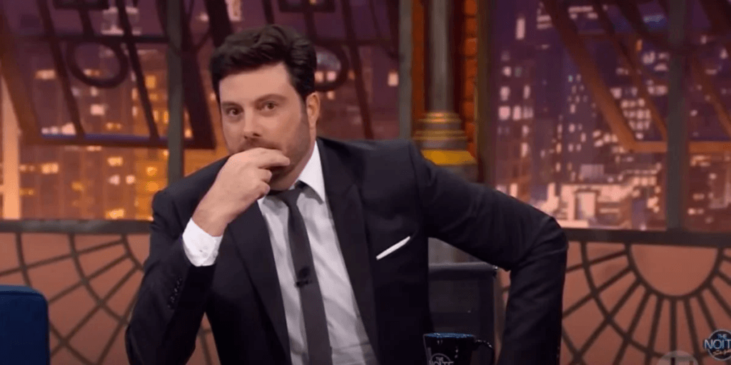 Corajoso, Danilo Gentili expõe tudo o que apresentador de canal rival fez com ele: "Coisas ruins e pesadas"