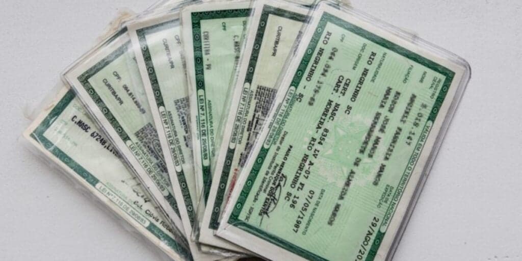 Adeus ao RG: Informe do governo confirma data limite para brasileiros terem novo documento