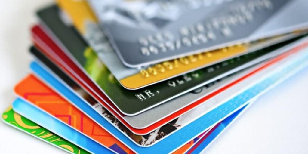 Tem nome sujo? Conheça os cartões de crédito que não fazem consulta ao SPC e Serasa