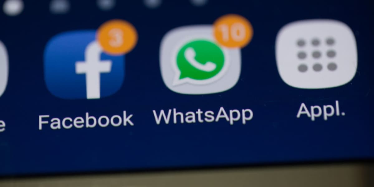 Facebook e WhatsApp apresentaram instabilidade Facebook e WhatsApp apresentaram instabilidade