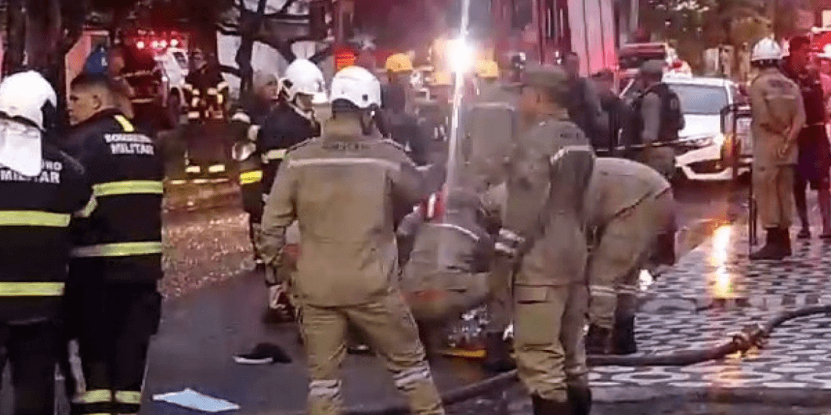 Incêndio em abrigo noticiado por William Bonner no Jornal Nacional deixou o Brasil em luto (Foto: Internet) Incêndio em abrigo noticiado por William Bonner no Jornal Nacional deixou o Brasil em luto (Foto: Internet)