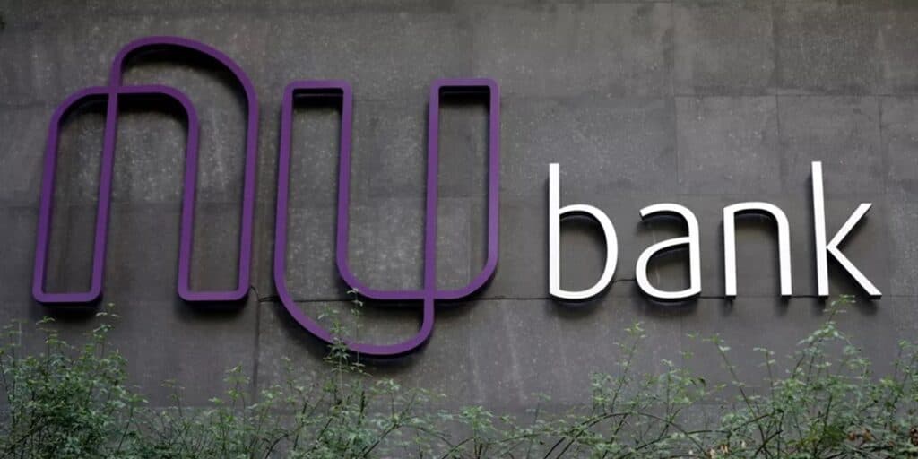 Desespero: Nubank zera conta de clientes e causa reação absurda ao sumir com dinheiro