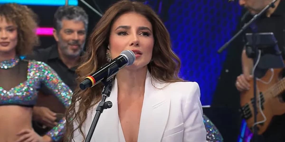 http://tvfoco.uai.com.br/wp-content/uploads/2015/05/Daniela-Mercury.jpg