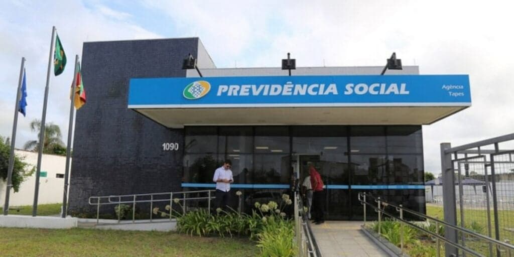 Muita atenção: o INSS pode RECUSAR sua aposentadoria caso você tenha ESTAS 5 atitudes