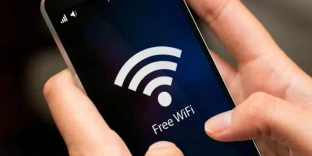 Risco PERIGOSO: Salve seu celular e NÃO use Wi-Fi na rua antes de fazer ISSO no seu aparelho