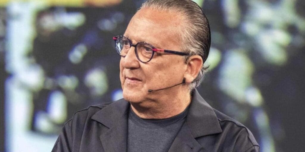 Galvão Bueno expõe situação com famoso, entrega choro e repulsa é exposta: "Chato pra caramba"