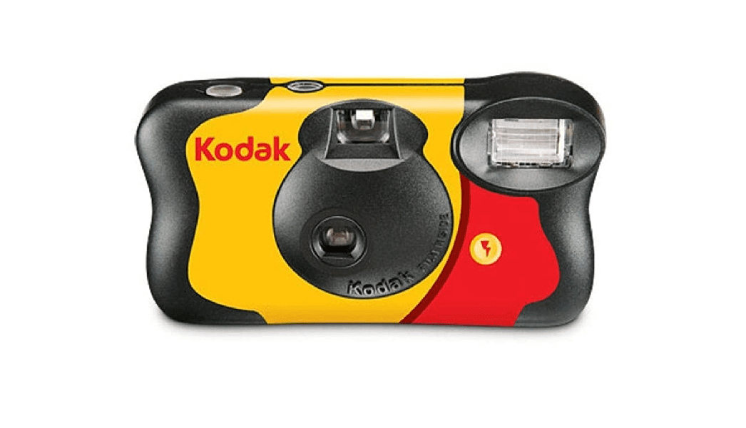 Uma das primeiras câmeras fotográficas da Kodak (Foto: Reprodução/ Internet) Uma das primeiras câmeras fotográficas da Kodak (Foto: Reprodução/ Internet)
