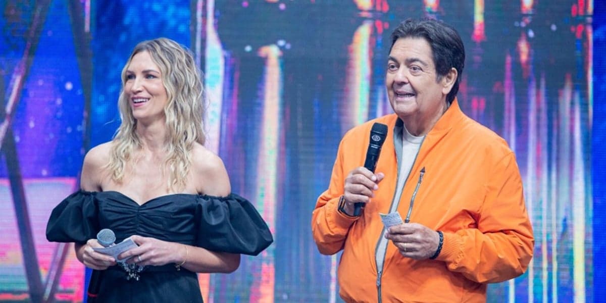 Assistente de palco de Faustão (Foto: Divulgação / Band) Assistente de palco de Faustão (Foto: Divulgação / Band)