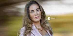 Gloria Pires na pele de Irene em Terra e Paixão (Foto: Reprodução / Globo / Montagem TV Foco) Gloria Pires na pele de Irene em Terra e Paixão (Foto: Reprodução / Globo / Montagem TV Foco)