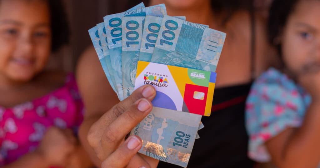 Grande VITÓRIA para estes beneficiários do Bolsa Família é confirmada para HOJE (28) e você precisa saber