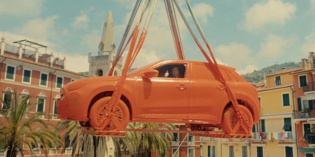 Aposta da Fiat será em carros coloridos (Foto: Reprodução / YouTube) Aposta da Fiat será em carros coloridos (Foto: Reprodução / YouTube)
