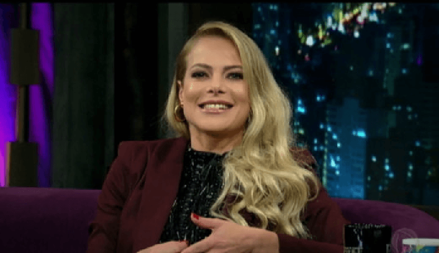 http://tvfoco.uai.com.br/wp-content/uploads/2015/05/Daniela-Mercury.jpg http://tvfoco.uai.com.br/wp-content/uploads/2015/05/Daniela-Mercury.jpg