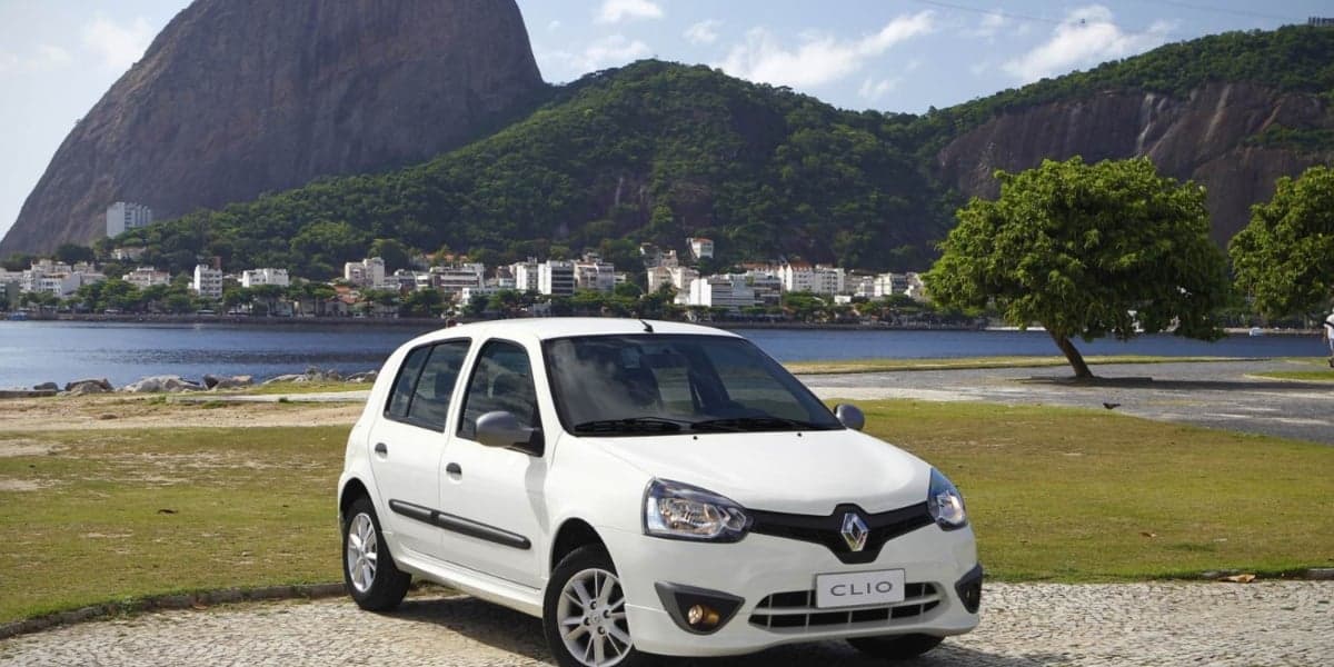 Renault Clio 2013 - Foto: Internet Renault Clio 2013 - Foto: Internet