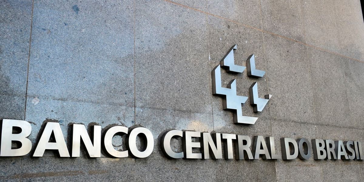 Brasileiros que usam cartão de crédito devem ficar atentos após anuncio do BC (Edifício-Sede do Banco Central em Brasília) Brasileiros que usam cartão de crédito devem ficar atentos após anuncio do BC (Edifício-Sede do Banco Central em Brasília)