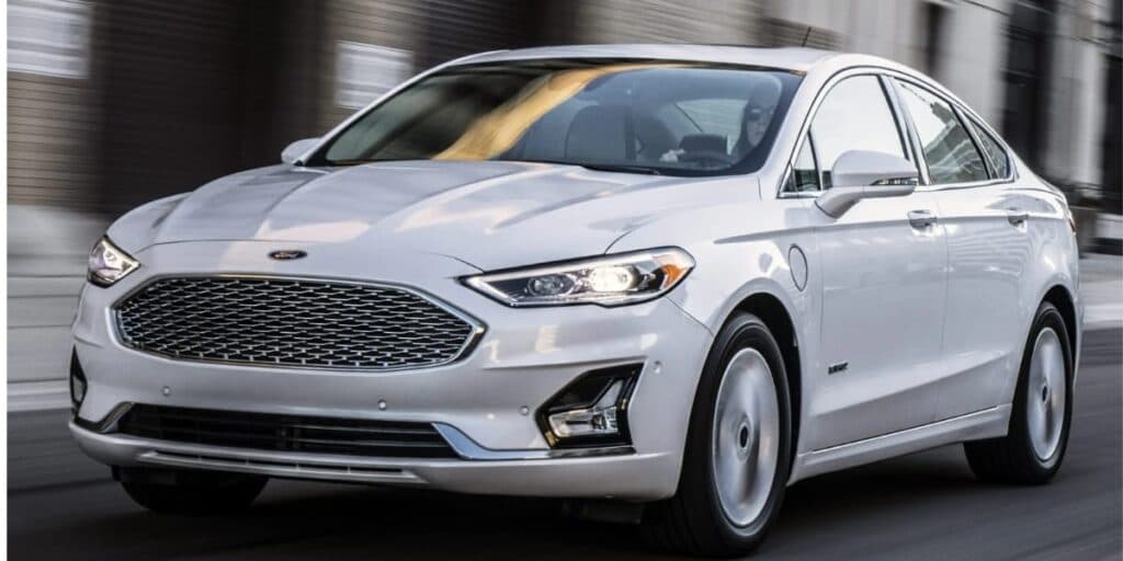 Ford Fusion (Reprodução: Internet) Ford Fusion (Reprodução: Internet)