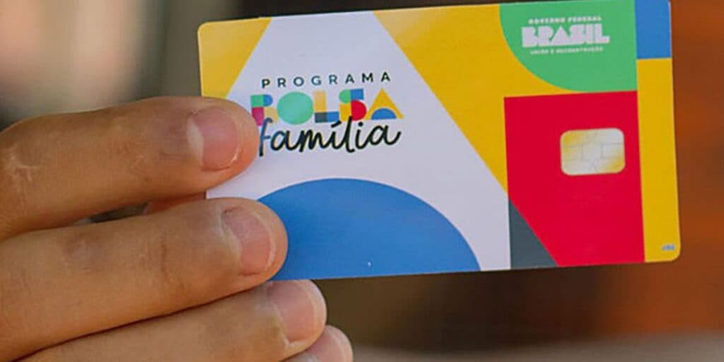 Caixa dá notícia extraordinária do Bolsa Família, paga novo adicional e você precisa ver se tem direito