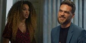 Sol (Sheron Menezzes) enfrenta Theo (Emilio Dantas) em "Vai na Fé" (Foto: Reprodução/TV Globo) Sol (Sheron Menezzes) enfrenta Theo (Emilio Dantas) em "Vai na Fé" (Foto: Reprodução/TV Globo)
