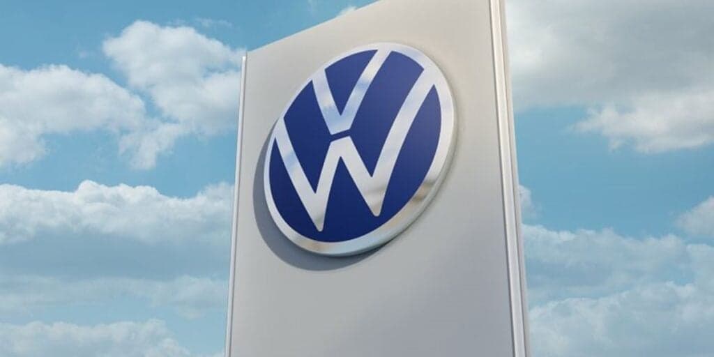 Descanse em paz: O adeus de carro da Volkswagen criado para ficar acima do Gol após fracasso