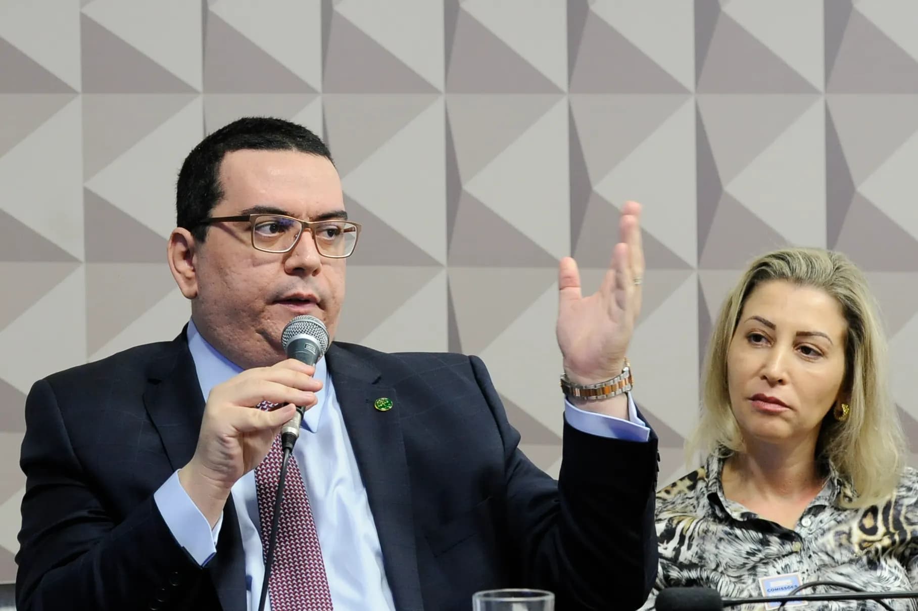 http://tvfoco.uai.com.br/wp-content/uploads/2015/05/Daniela-Mercury.jpg http://tvfoco.uai.com.br/wp-content/uploads/2015/05/Daniela-Mercury.jpg