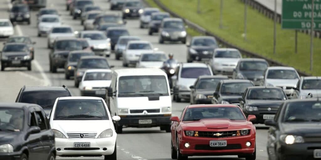 Esses 5 carros foram abandonados no mundo todo pelas montadoras, mas no Brasil seguem vendendo como água