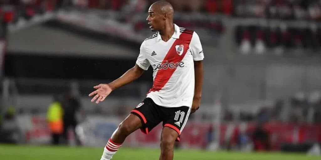 Reviravolta com De La Cruz: Notícia de contratação cai como uma bomba no Flamengo e torcedores comemoram