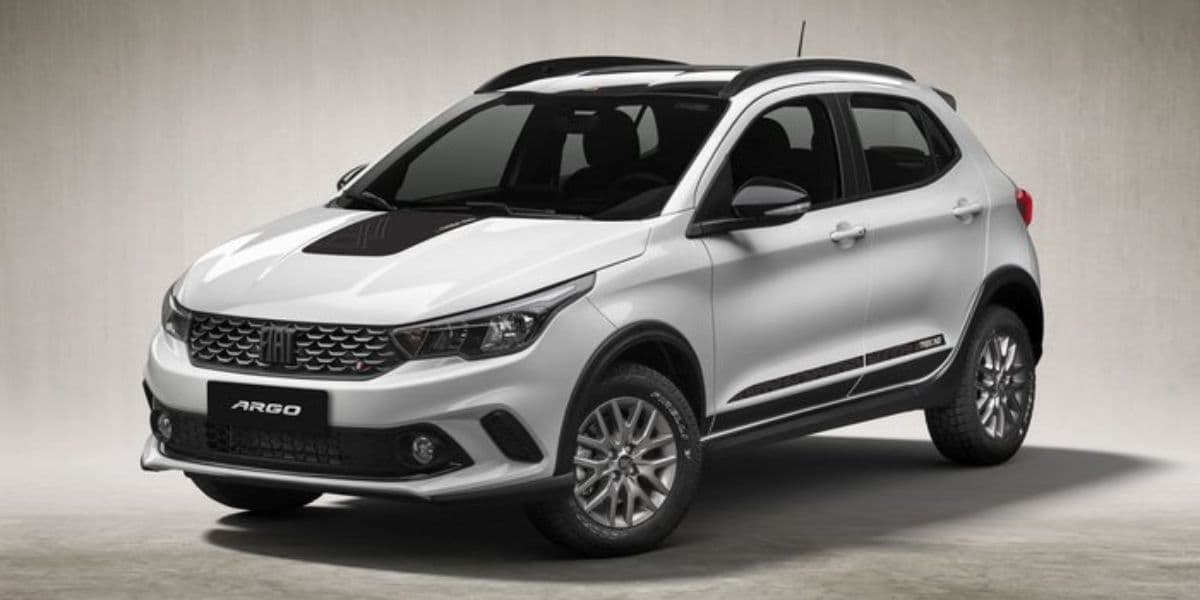 Fiat Argo é o terceiro hatch mais vendido do país (Reprodução: Internet) Fiat Argo é o terceiro hatch mais vendido do país (Reprodução: Internet)
