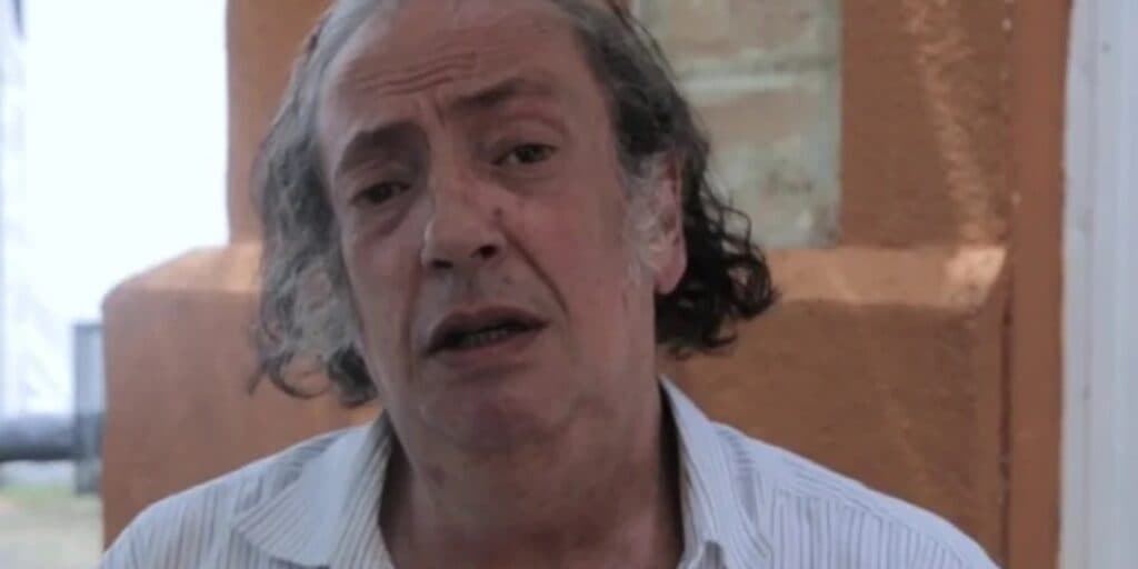 Sem família, trabalho e nem dinheiro, Marcos Oliveira, o Beiçola, implora por ajuda: “Tenho fome”