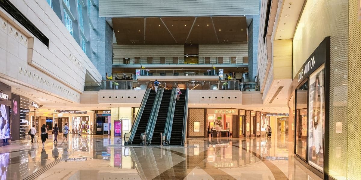 Os shoppings estão cada vez com menos frequentadores (Reprodução: Internet) Os shoppings estão cada vez com menos frequentadores (Reprodução: Internet)