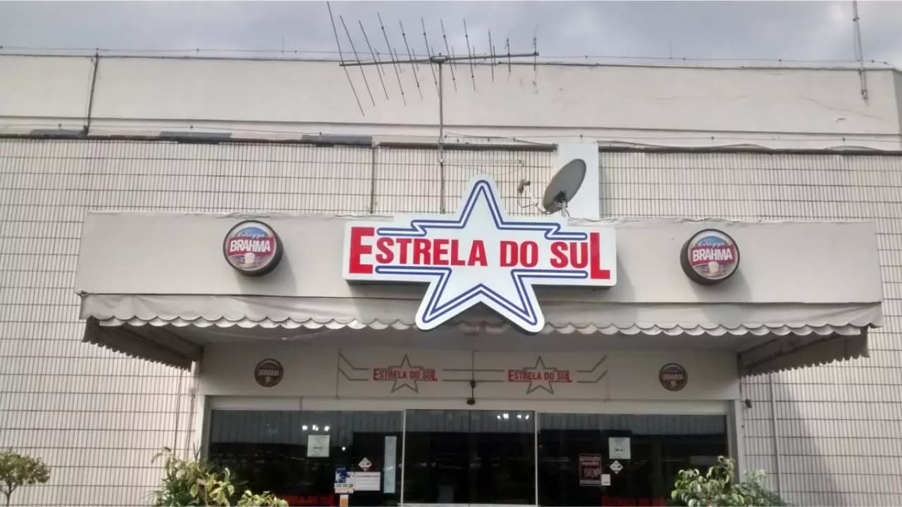 http://tvfoco.uai.com.br/wp-content/uploads/2015/05/Daniela-Mercury.jpg