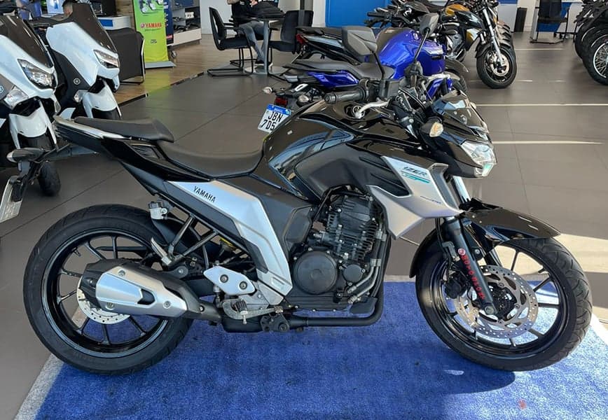 Yamaha FZ25 Fazer Abs - Reprodução Internet Yamaha FZ25 Fazer Abs - Reprodução Internet