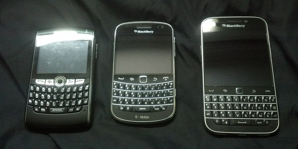 Exemplos de celulares BlackBerry (Foto: Reprodução/Wikipedia) Exemplos de celulares BlackBerry (Foto: Reprodução/Wikipedia)