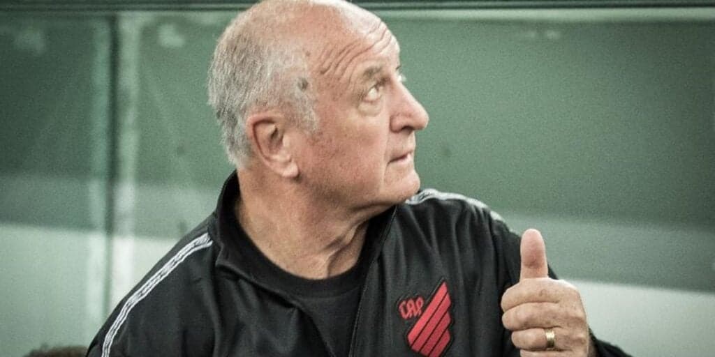 Desfalque no Atlético e terror para Felipão: Time vive crise horas antes de enfrentar o Palmeiras